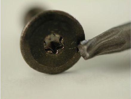 Flachkopfschraube nach Drehmomentverlauf